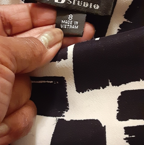 Ladies  dress - Picture 3 of 4